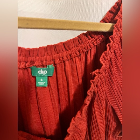 Off shoulder red orange blouse - Picture 4 of 7